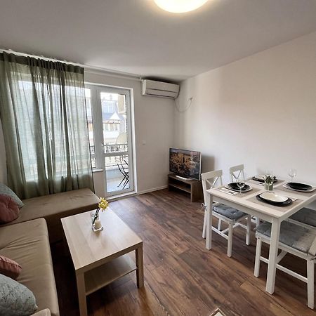 Central Cosy, Fully Renovated 2Bd Near The Cathedral Varna Exterior photo