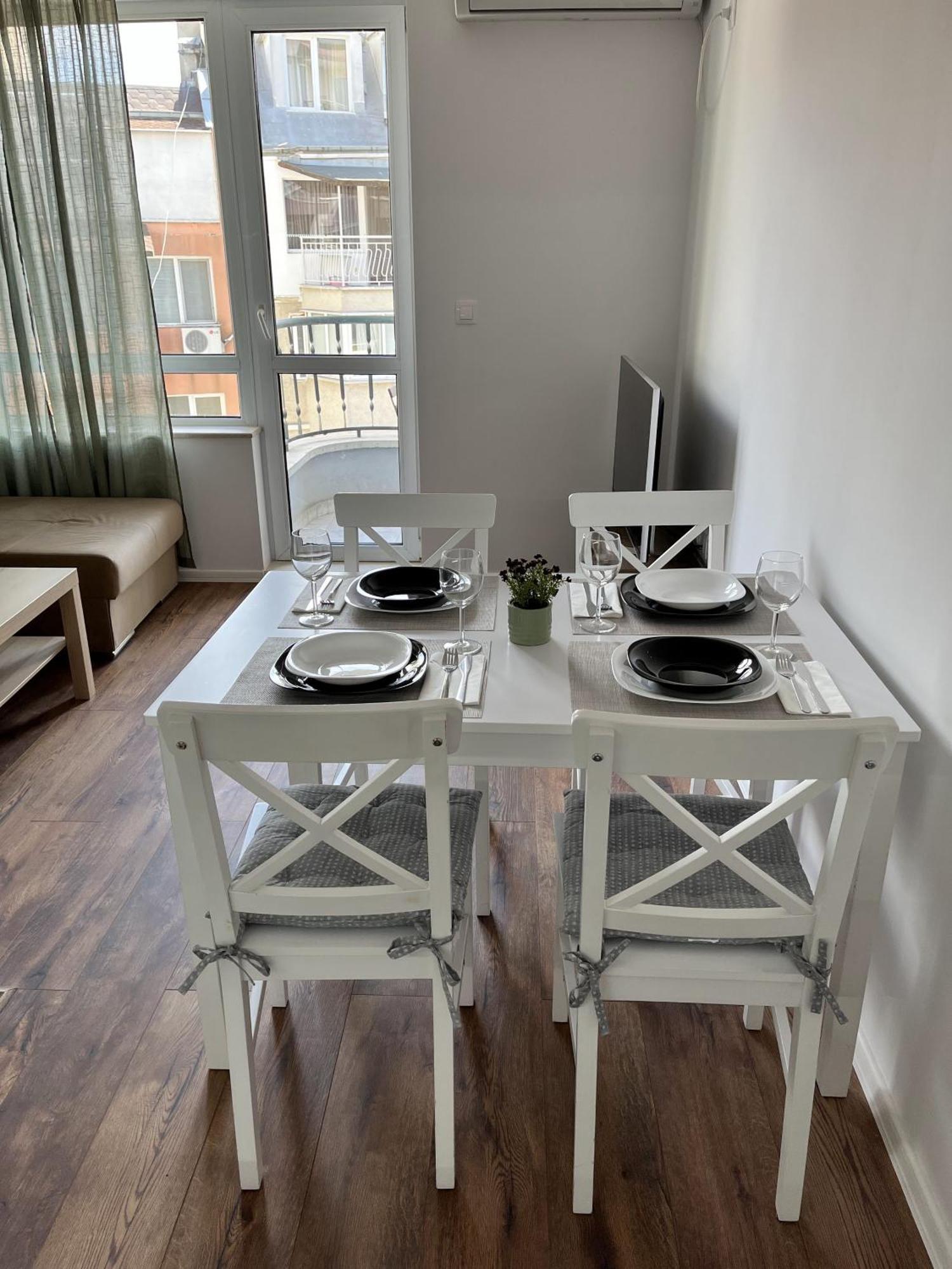 Central Cosy, Fully Renovated 2Bd Near The Cathedral Varna Exterior photo