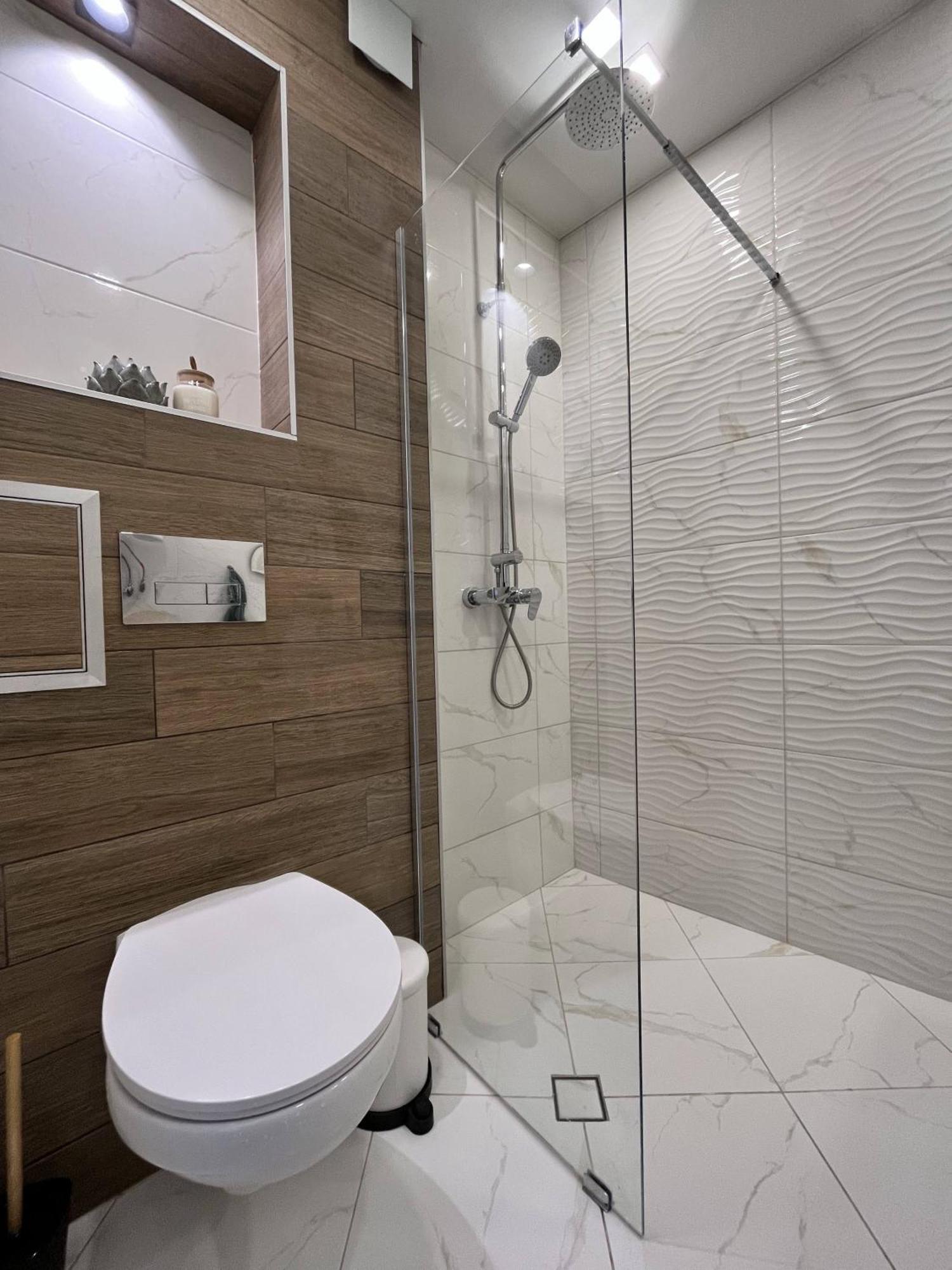 Central Cosy, Fully Renovated 2Bd Near The Cathedral Varna Exterior photo